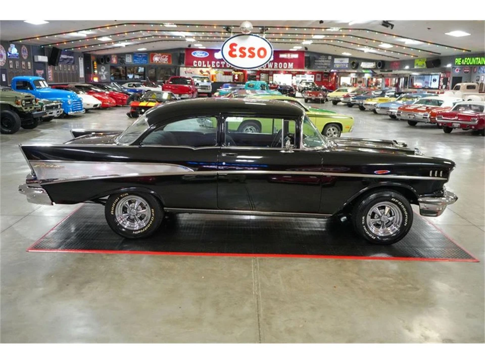 1957 Chevrolet Tri-Five Bel Air 2-Door Hardtop & Coupe - Image 15 of 31