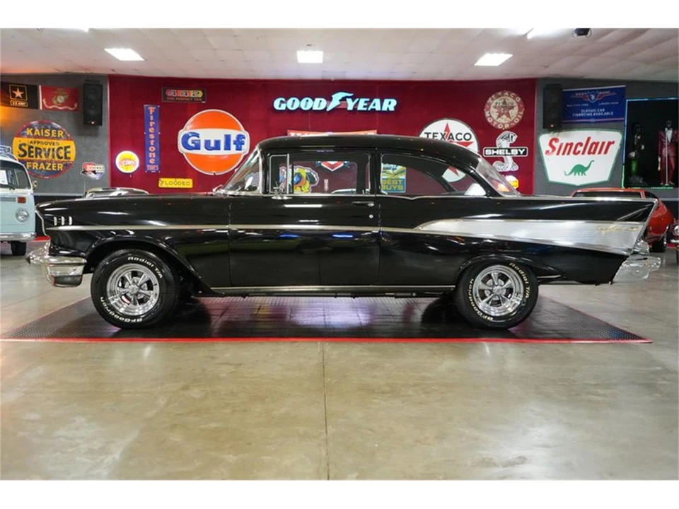 1957 Chevrolet Tri-Five Bel Air 2-Door Hardtop & Coupe - Image 19 of 31
