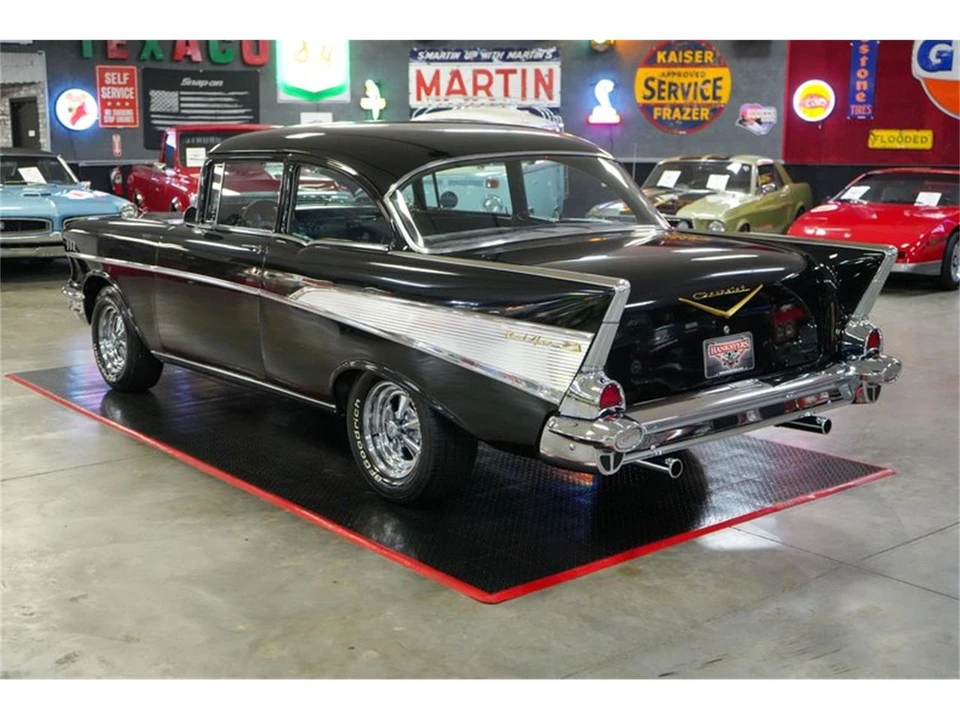 1957 Chevrolet Tri-Five Bel Air 2-Door Hardtop & Coupe - Image 4 of 31