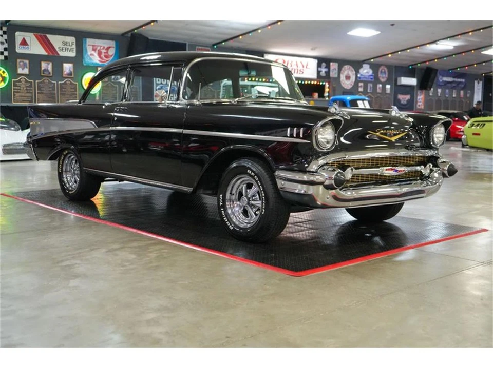 1957 Chevrolet Tri-Five Bel Air 2-Door Hardtop & Coupe - Image 24 of 31