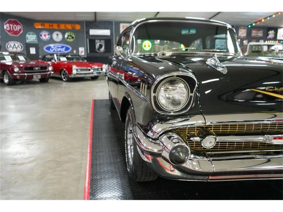 1957 Chevrolet Tri-Five Bel Air 2-Door Hardtop & Coupe - Image 28 of 31