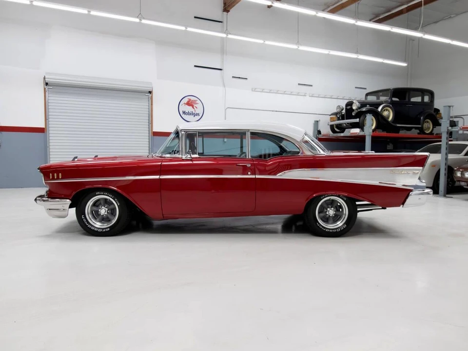 1957 Chevrolet Tri-Five Bel Air 2-Door Hardtop & Coupe - Image 9 of 31