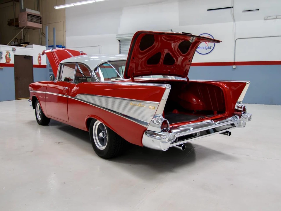 1957 Chevrolet Tri-Five Bel Air 2-Door Hardtop & Coupe - Image 9 of 31