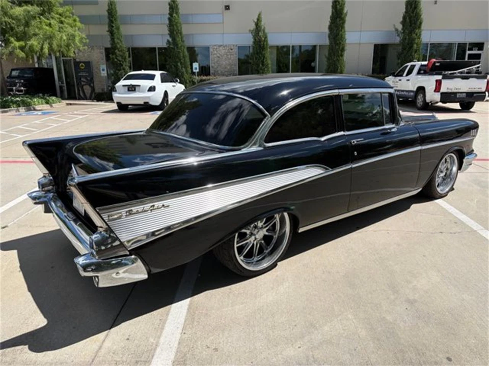 1957 Chevrolet Tri-Five Bel Air 2-Door Hardtop & Coupe - Image 4 of 7
