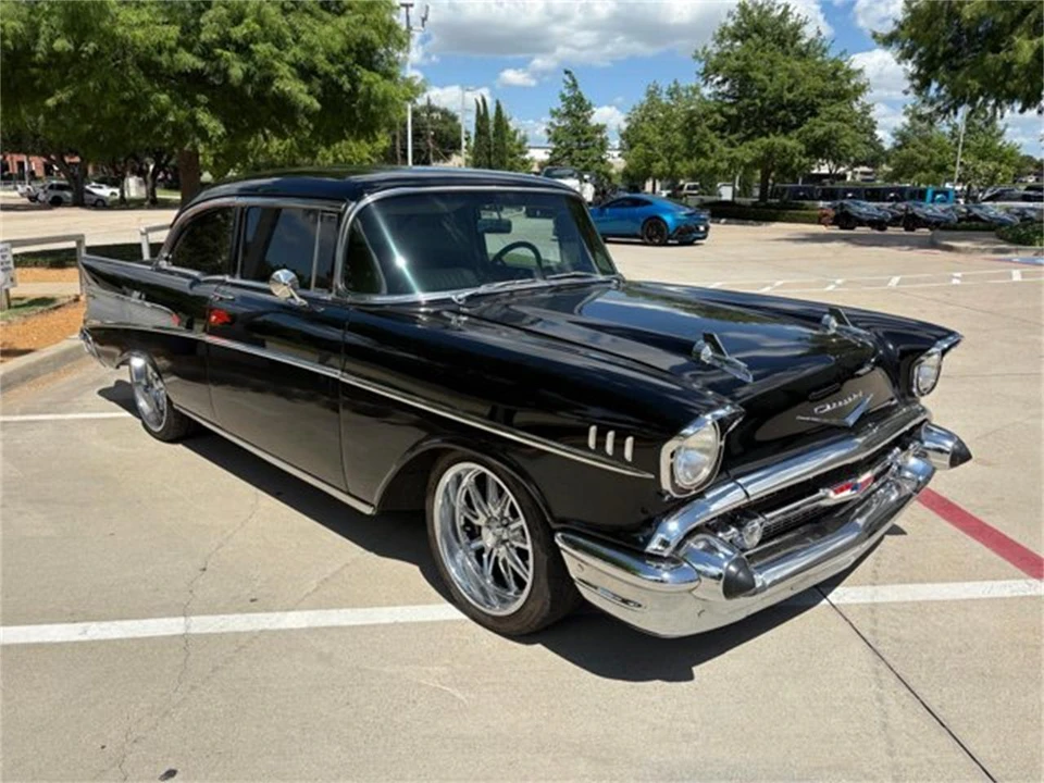 1957 Chevrolet Tri-Five Bel Air 2-Door Hardtop & Coupe - Image 3 of 7