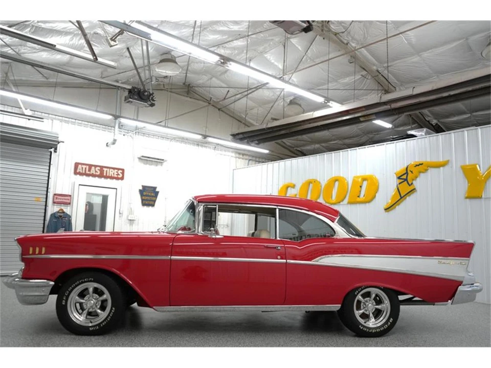 1957 Chevrolet Tri-Five Bel Air 2-Door Hardtop & Coupe - Image 6 of 31