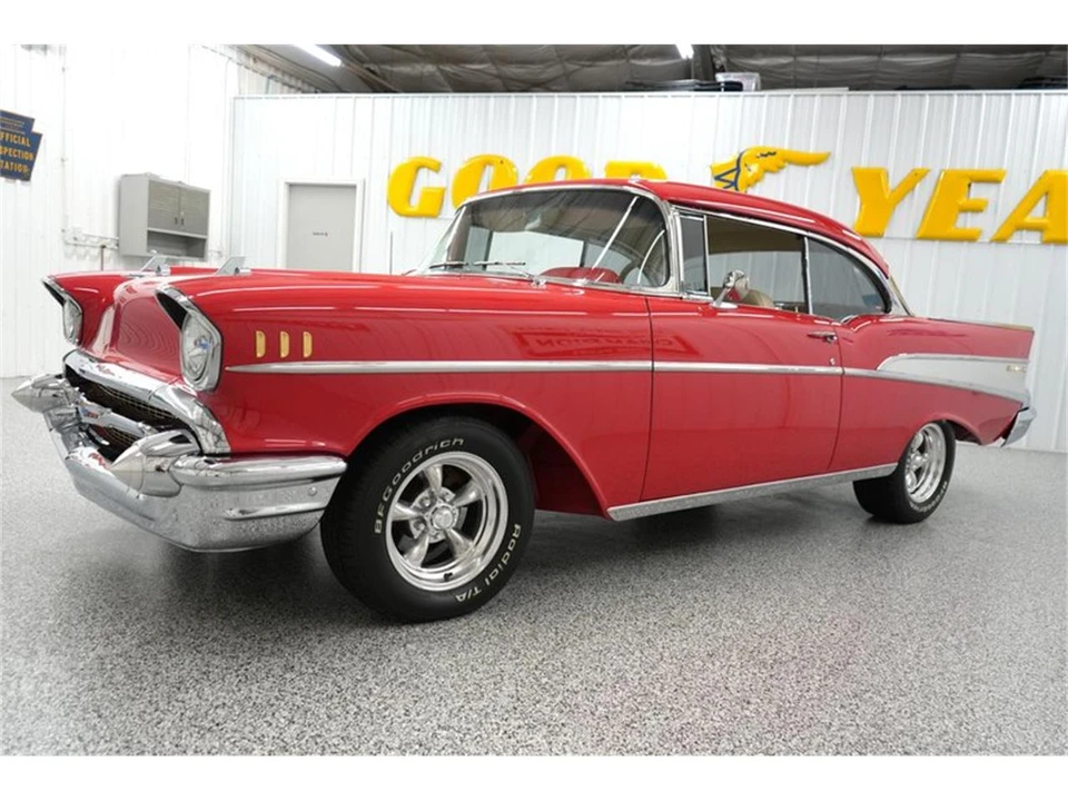 1957 Chevrolet Tri-Five Bel Air 2-Door Hardtop & Coupe - Image 4 of 31