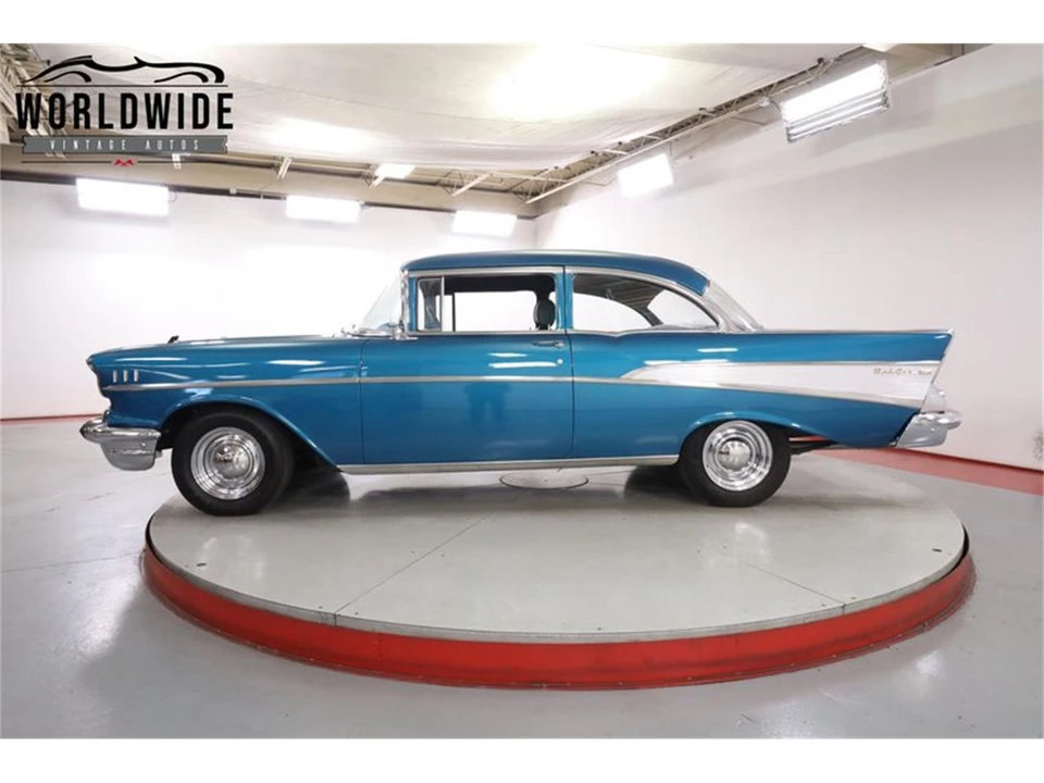 1957 Chevrolet Tri-Five Bel Air 2-Door Hardtop & Coupe - Image 3 of 31
