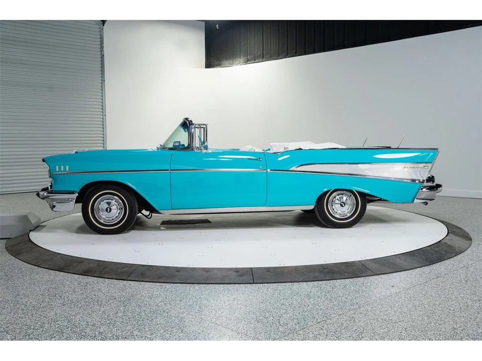 1957 Chevrolet Tri-Five Bel Air Convertible - Image 2 of 31