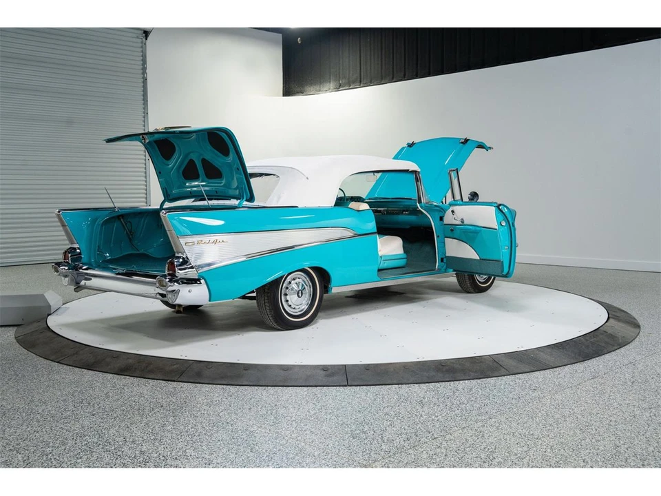1957 Chevrolet Tri-Five Bel Air Convertible - Image 15 of 31