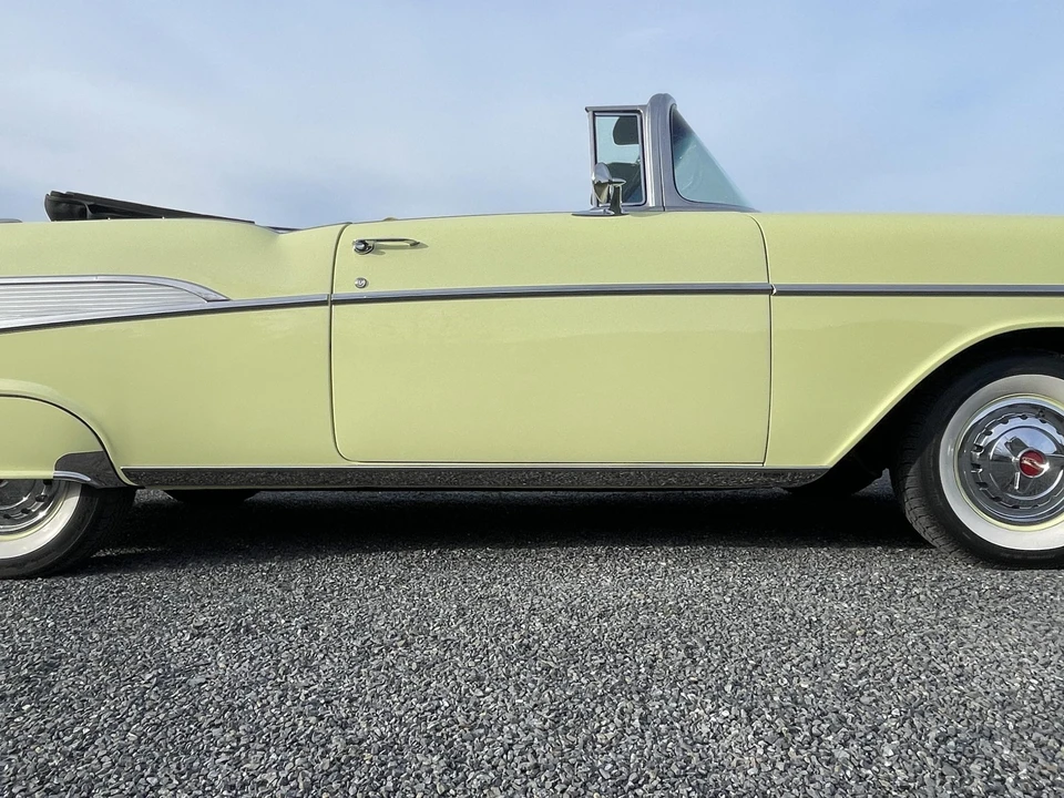 1957 Chevrolet Tri-Five Bel Air Convertible - Image 27 of 31
