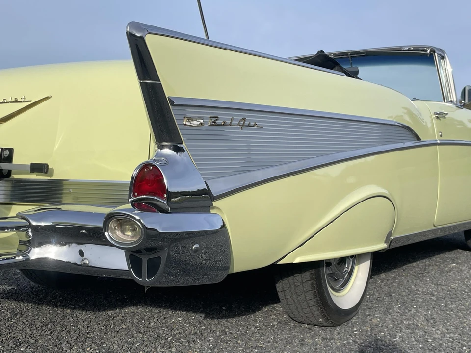 1957 Chevrolet Tri-Five Bel Air Convertible - Image 25 of 31
