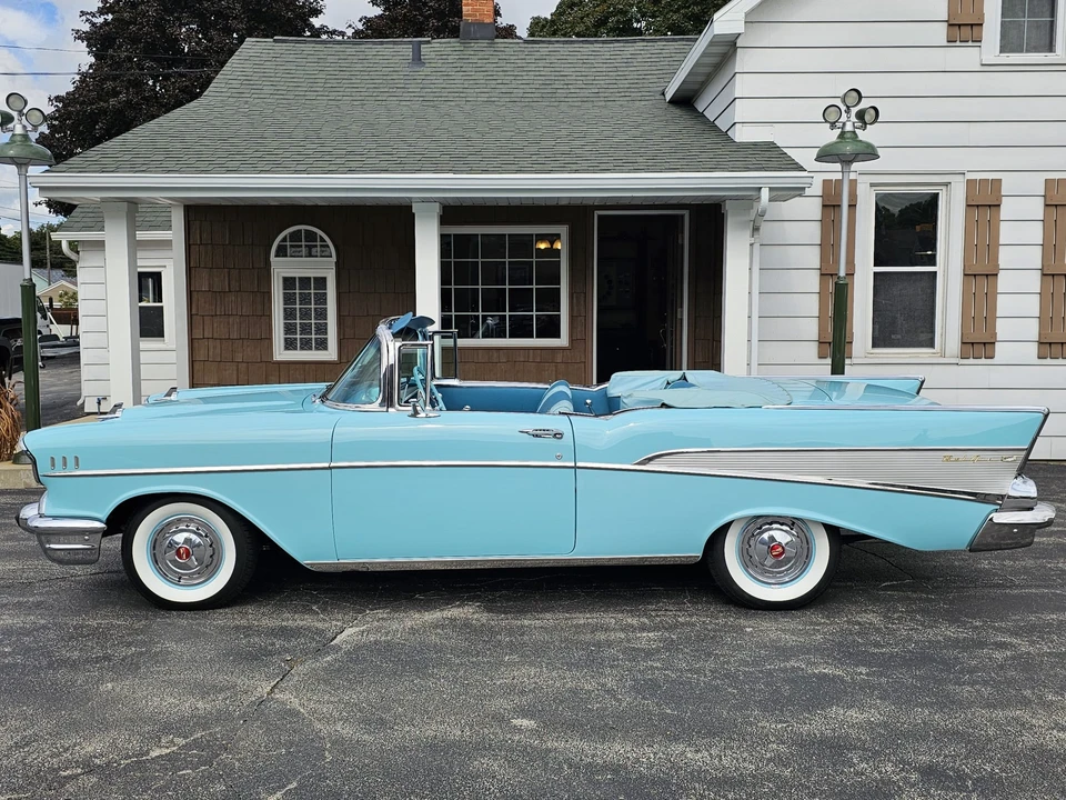 1957 Chevrolet Tri-Five Bel Air Convertible - Image 15 of 31