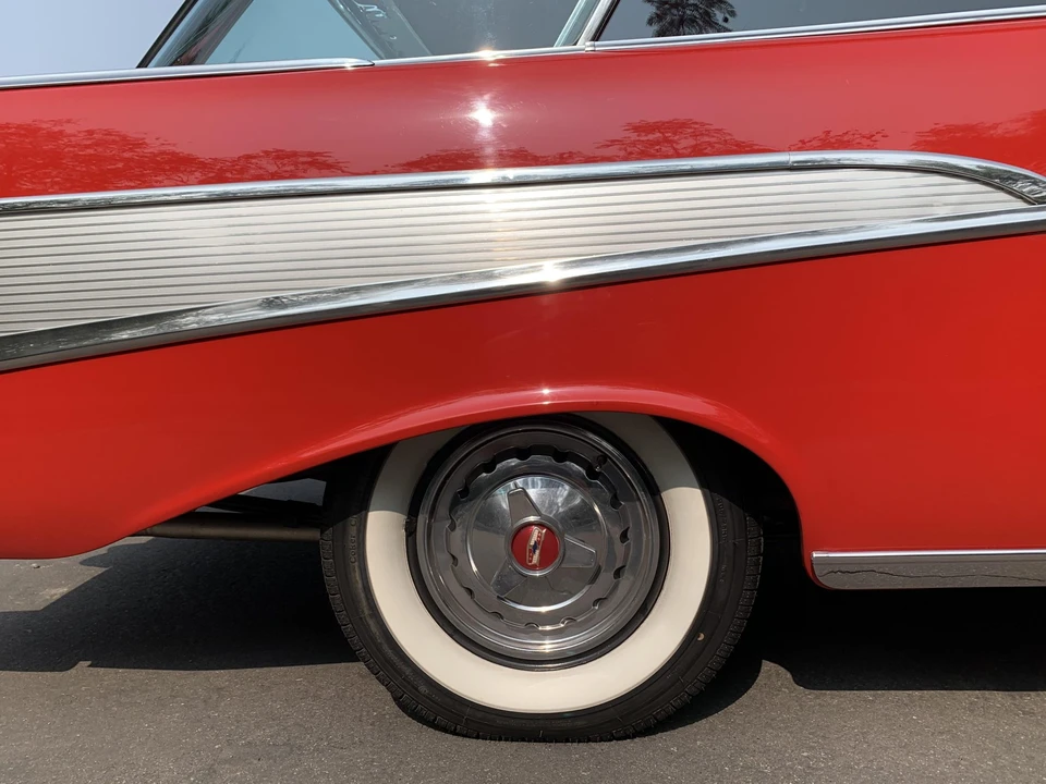 1957 Chevrolet Nomad - Image 26 of 31