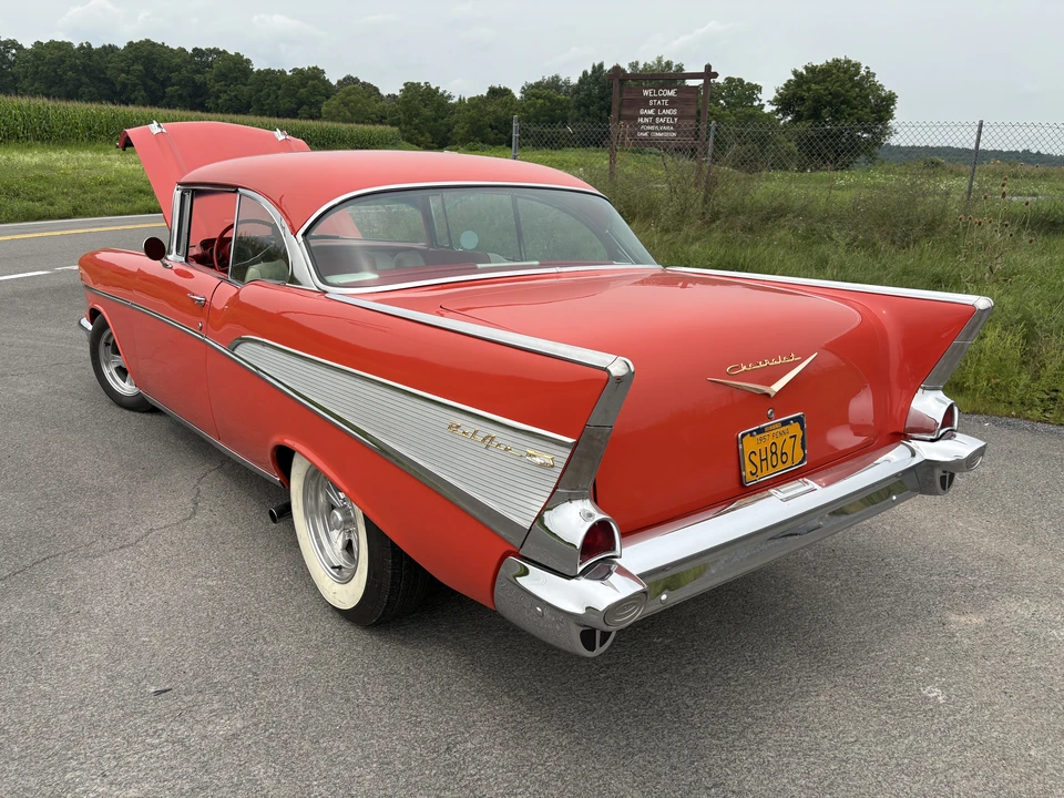 1957 Chevrolet Tri-Five Bel Air 2-Door Hardtop & Coupe - Image 8 of 31
