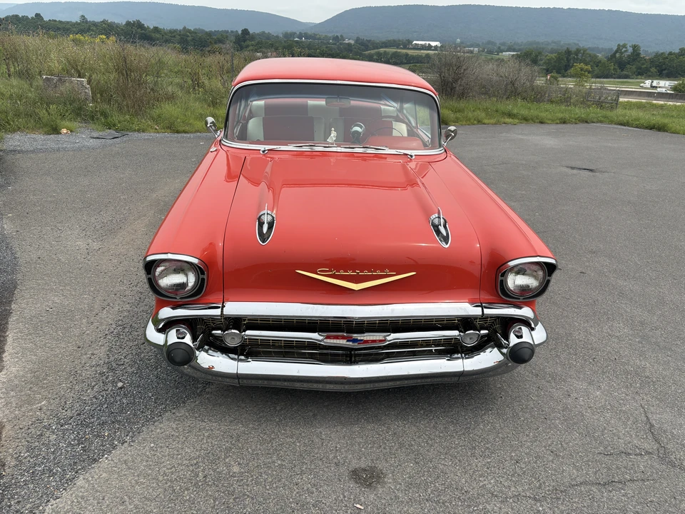 1957 Chevrolet Tri-Five Bel Air 2-Door Hardtop & Coupe - Image 3 of 31
