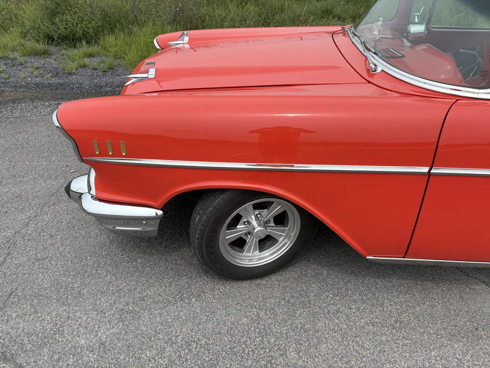 1957 Chevrolet Tri-Five Bel Air 2-Door Hardtop & Coupe - Image 20 of 31