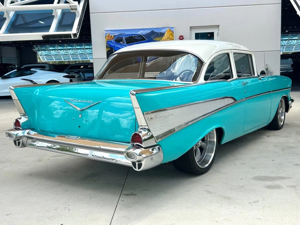 1957 Chevrolet Tri-Five Bel Air 2-Door Hardtop & Coupe - Image 5 of 31