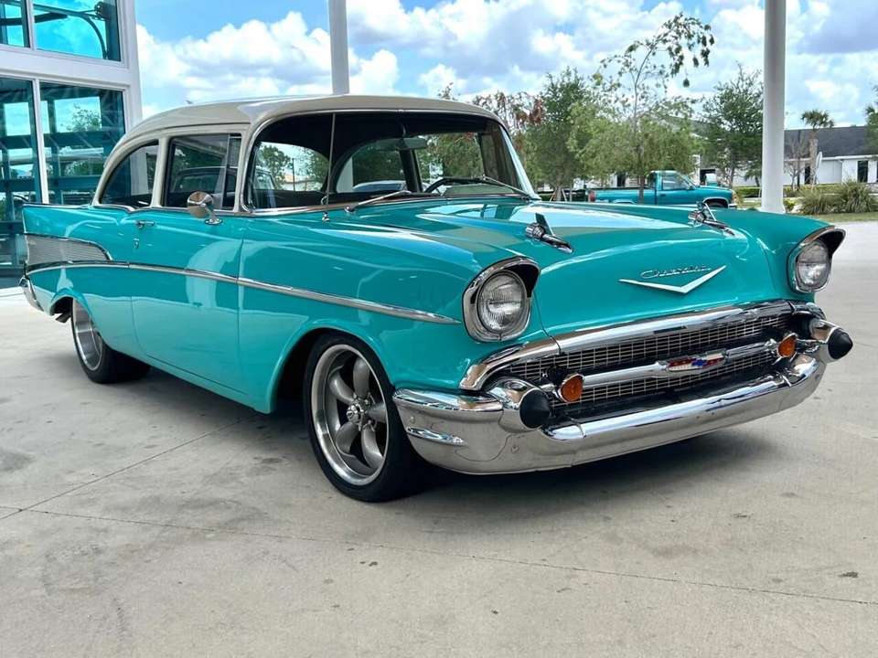 1957 Chevrolet Tri-Five Bel Air 2-Door Hardtop & Coupe - Image 3 of 31