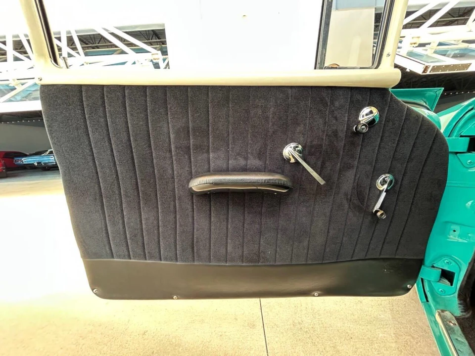 1957 Chevrolet Tri-Five Bel Air 2-Door Hardtop & Coupe - Image 19 of 31