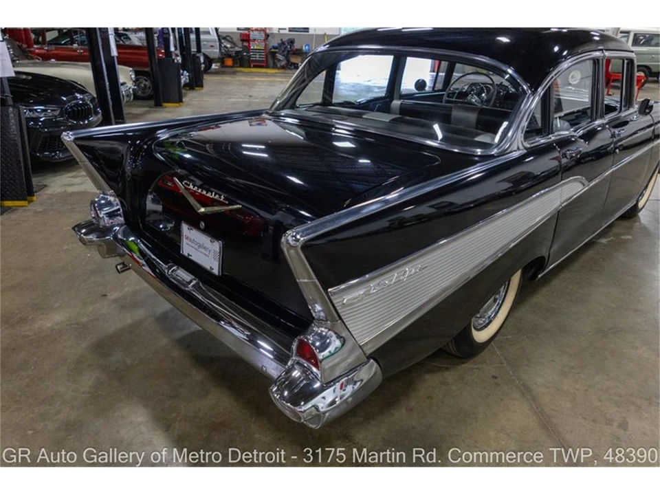 1957 Chevrolet Tri-Five Bel Air 2-Door Hardtop & Coupe - Image 15 of 31