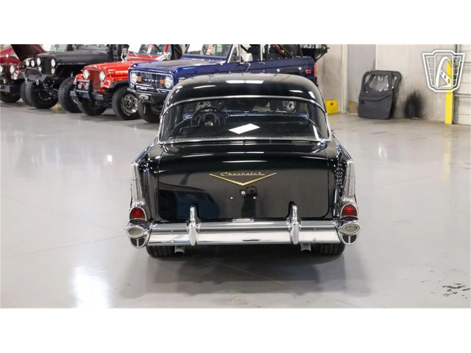 1957 Chevrolet Tri-Five Bel Air 2-Door Hardtop & Coupe - Image 6 of 31