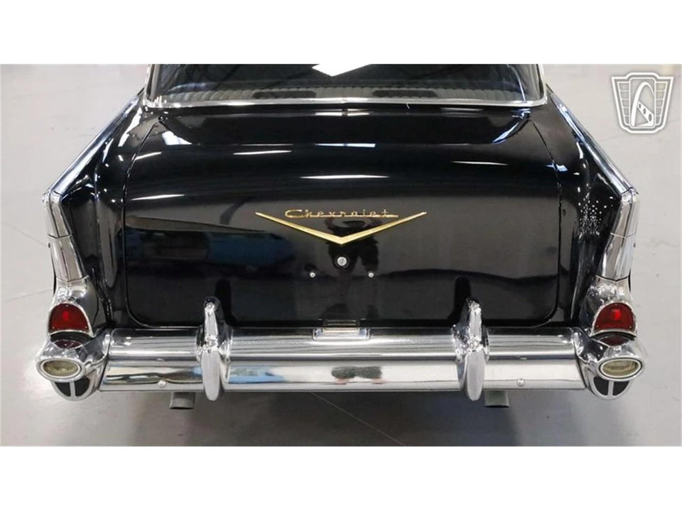 1957 Chevrolet Tri-Five Bel Air 2-Door Hardtop & Coupe - Image 7 of 31