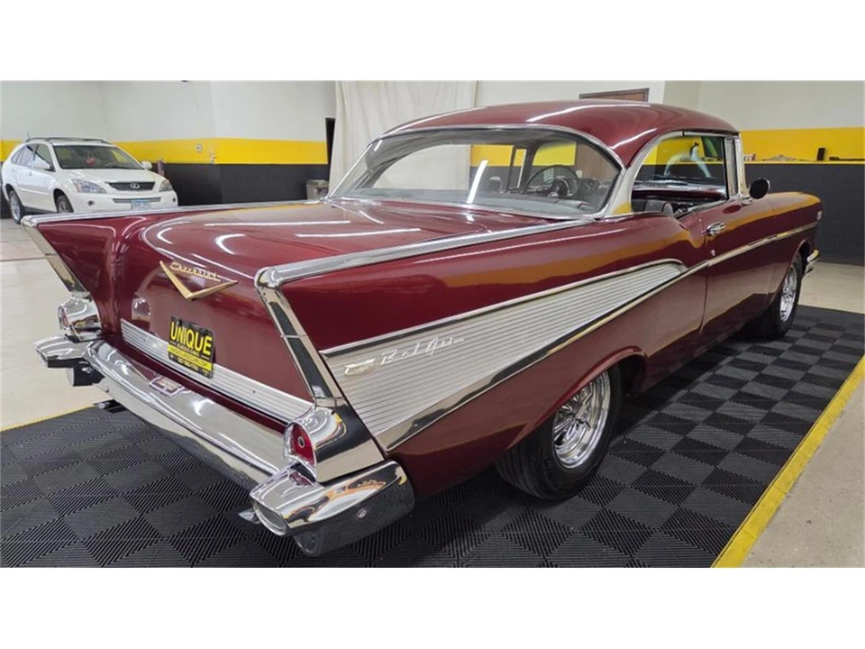 1957 Chevrolet Tri-Five Bel Air 2-Door Hardtop & Coupe - Image 4 of 31