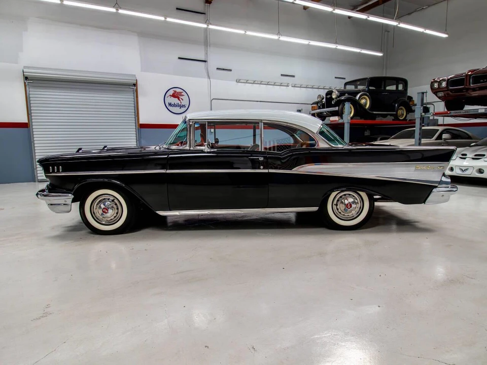 1957 Chevrolet Tri-Five Bel Air 2-Door Hardtop & Coupe - Image 9 of 31