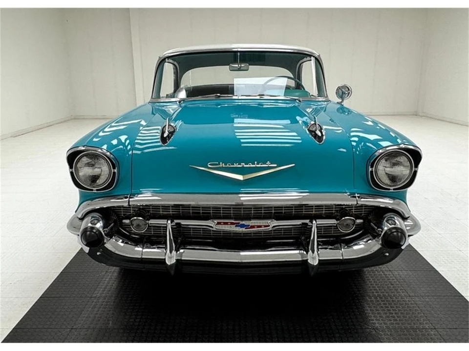 1957 Chevrolet Tri-Five Bel Air 2-Door Hardtop & Coupe - Image 8 of 31