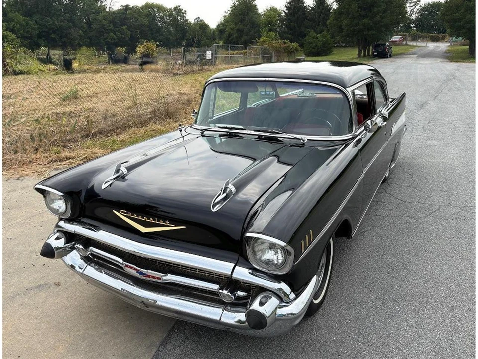 1957 Chevrolet Tri-Five Bel Air 2-Door Hardtop & Coupe - Image 4 of 31
