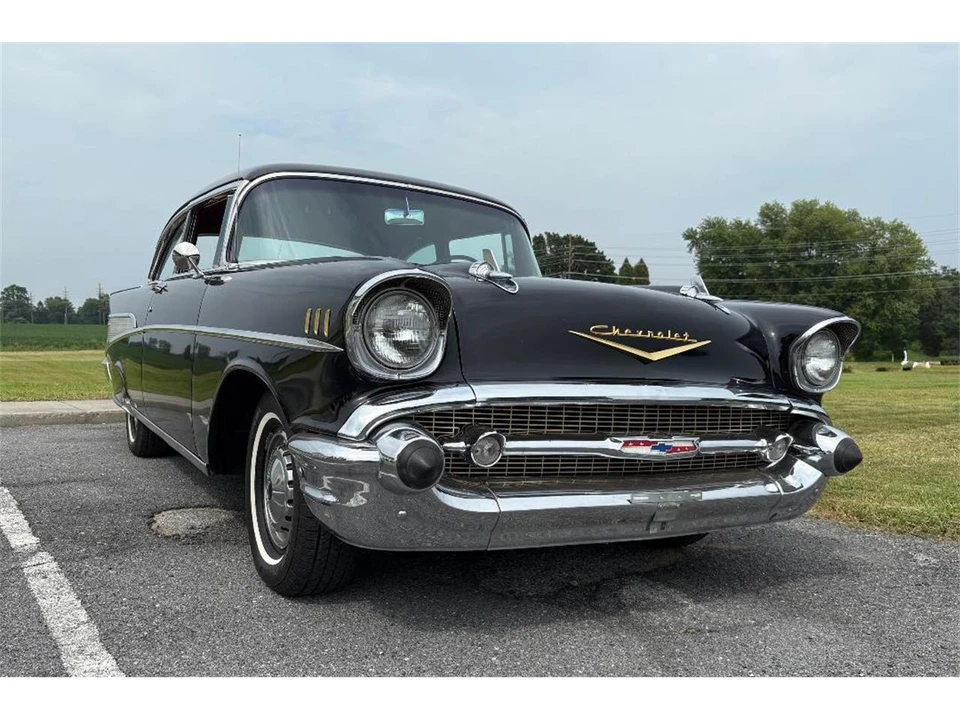 1957 Chevrolet Tri-Five Bel Air 2-Door Hardtop & Coupe - Image 5 of 31