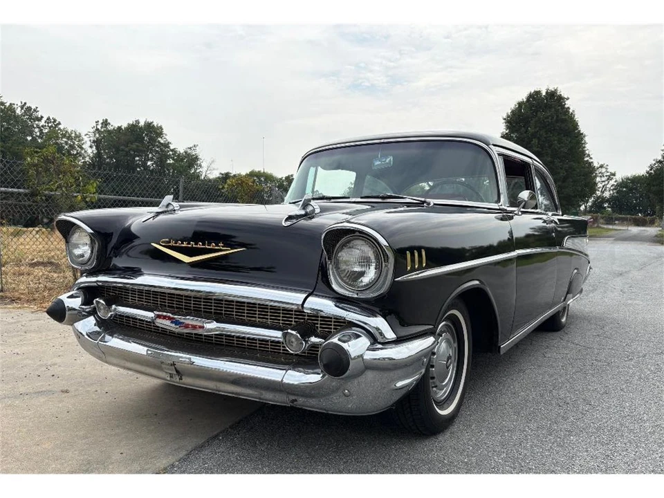 1957 Chevrolet Tri-Five Bel Air 2-Door Hardtop & Coupe - Image 10 of 31