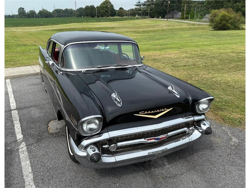 1957 Chevrolet Tri-Five Bel Air 2-Door Hardtop & Coupe - Image 9 of 31