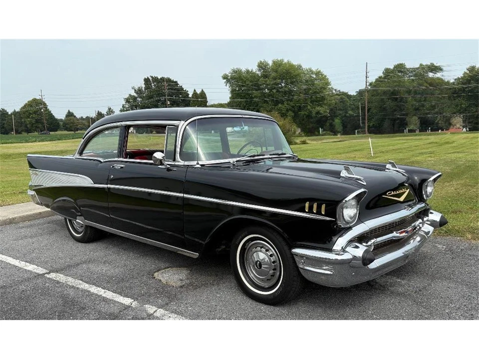 1957 Chevrolet Tri-Five Bel Air 2-Door Hardtop & Coupe - Image 3 of 31