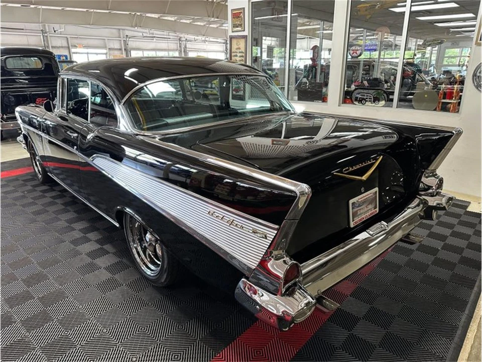 1957 Chevrolet Tri-Five Bel Air 2-Door Hardtop & Coupe - Image 30 of 31