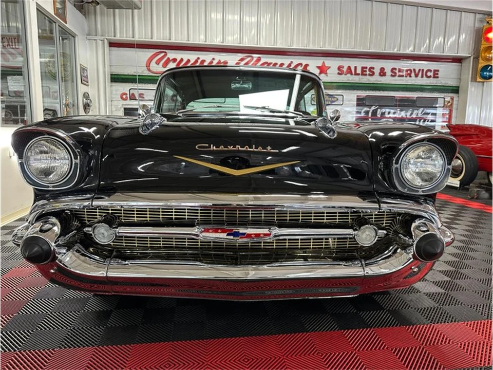 1957 Chevrolet Tri-Five Bel Air 2-Door Hardtop & Coupe - Image 6 of 31