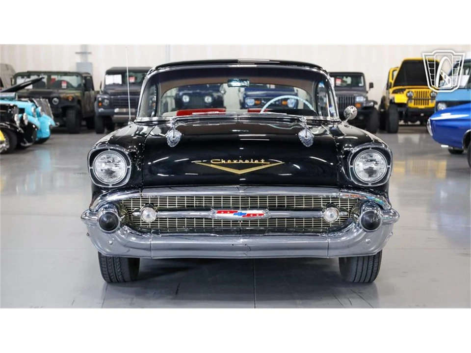 1957 Chevrolet Tri-Five Bel Air 2-Door Hardtop & Coupe - Image 4 of 31