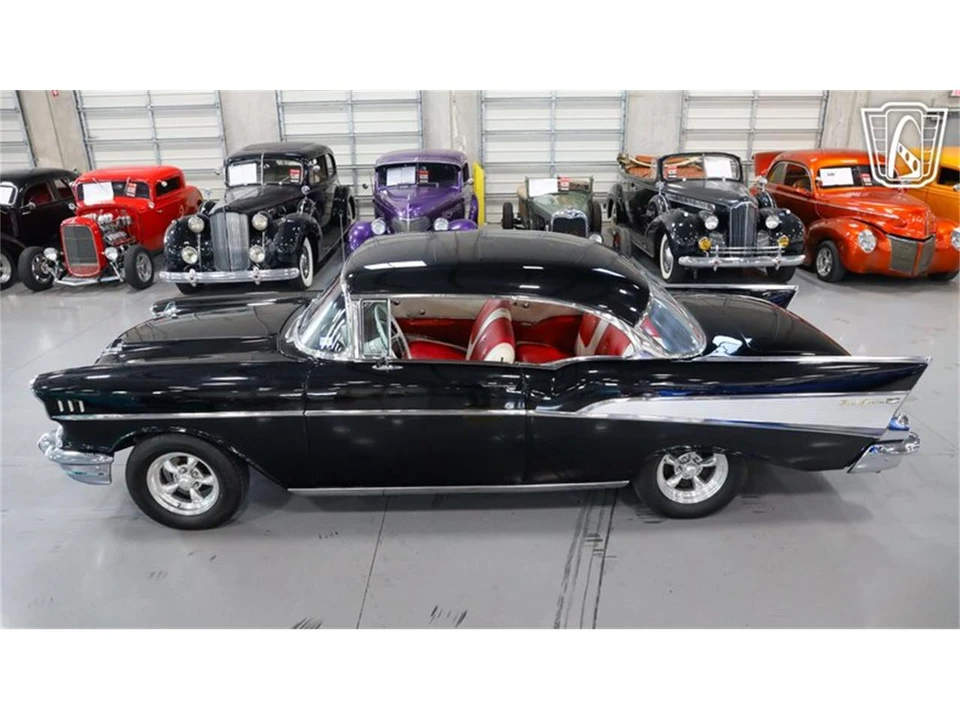 1957 Chevrolet Tri-Five Bel Air 2-Door Hardtop & Coupe - Image 10 of 31
