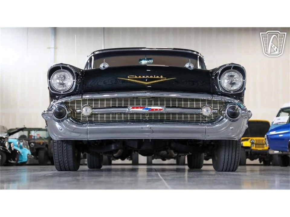 1957 Chevrolet Tri-Five Bel Air 2-Door Hardtop & Coupe - Image 5 of 31