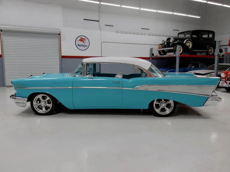 1957 Chevrolet Tri-Five Bel Air 2-Door Hardtop & Coupe - Image 9 of 31