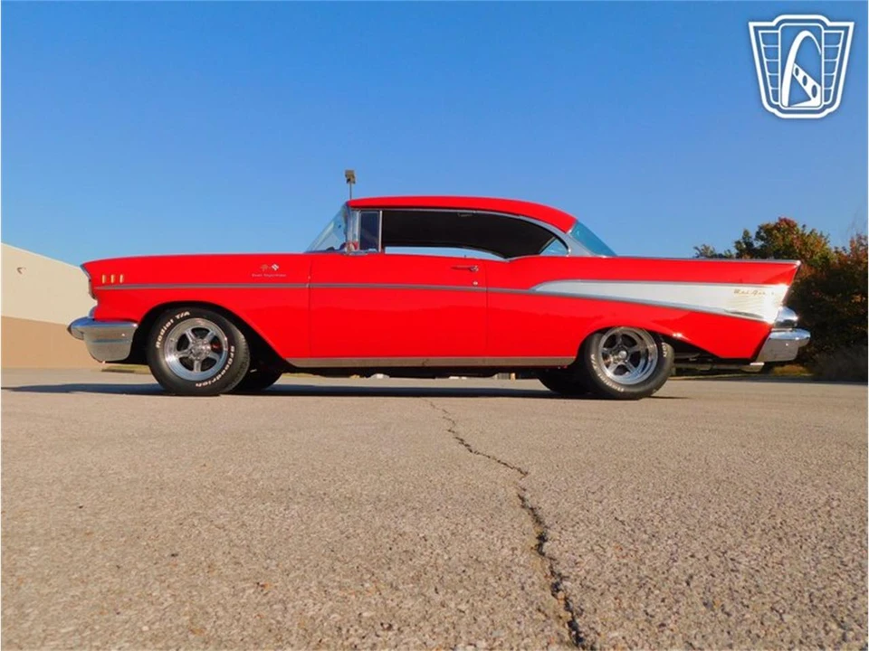 1957 Chevrolet Tri-Five Bel Air 2-Door Hardtop & Coupe - Image 13 of 31