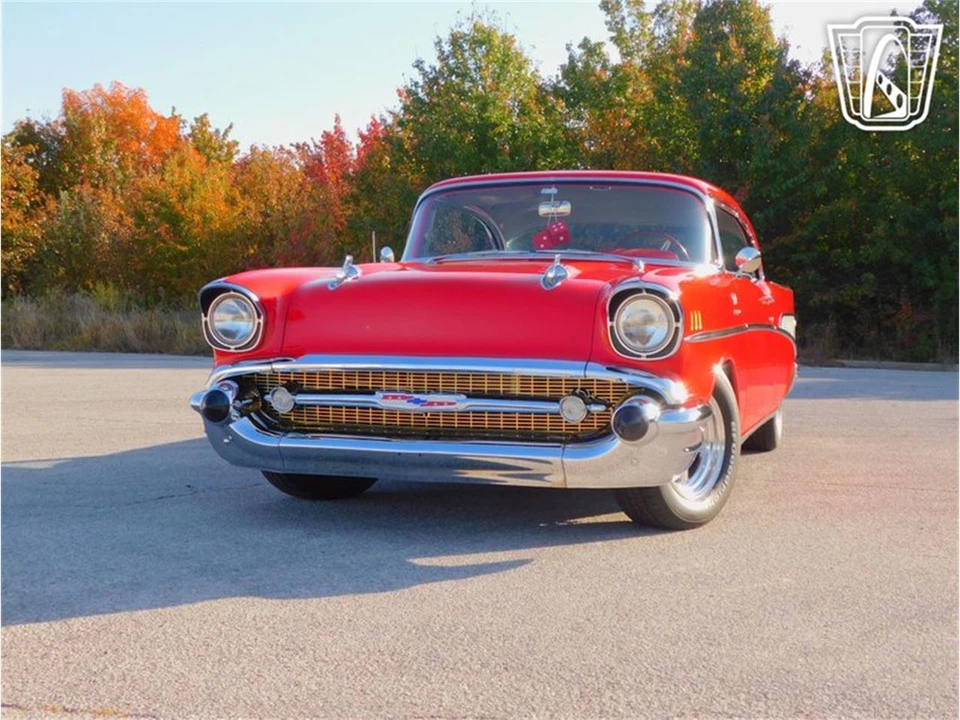 1957 Chevrolet Tri-Five Bel Air 2-Door Hardtop & Coupe - Image 4 of 31