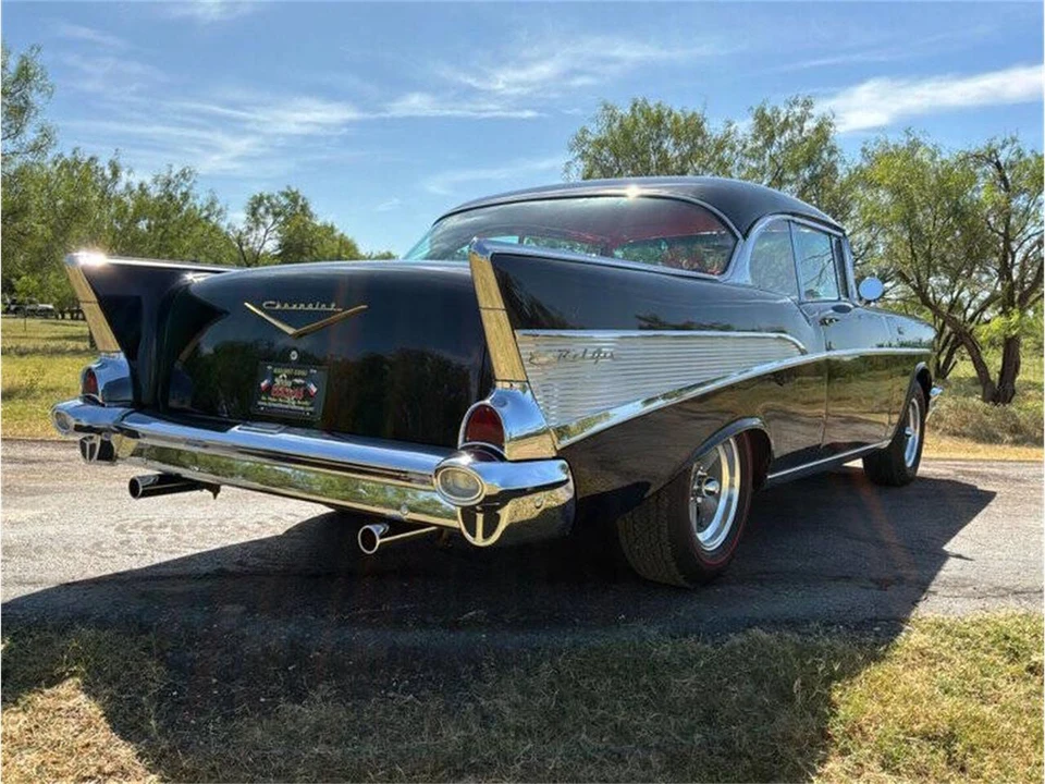 1957 Chevrolet Tri-Five Bel Air 2-Door Hardtop & Coupe - Image 6 of 31