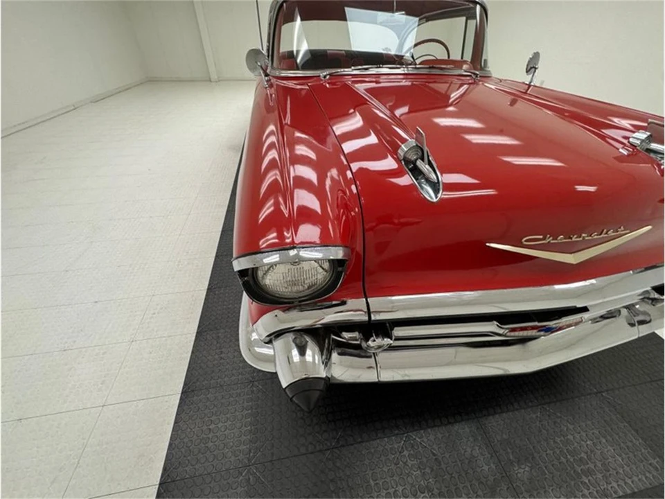 1957 Chevrolet Tri-Five Bel Air 2-Door Hardtop & Coupe - Image 26 of 31