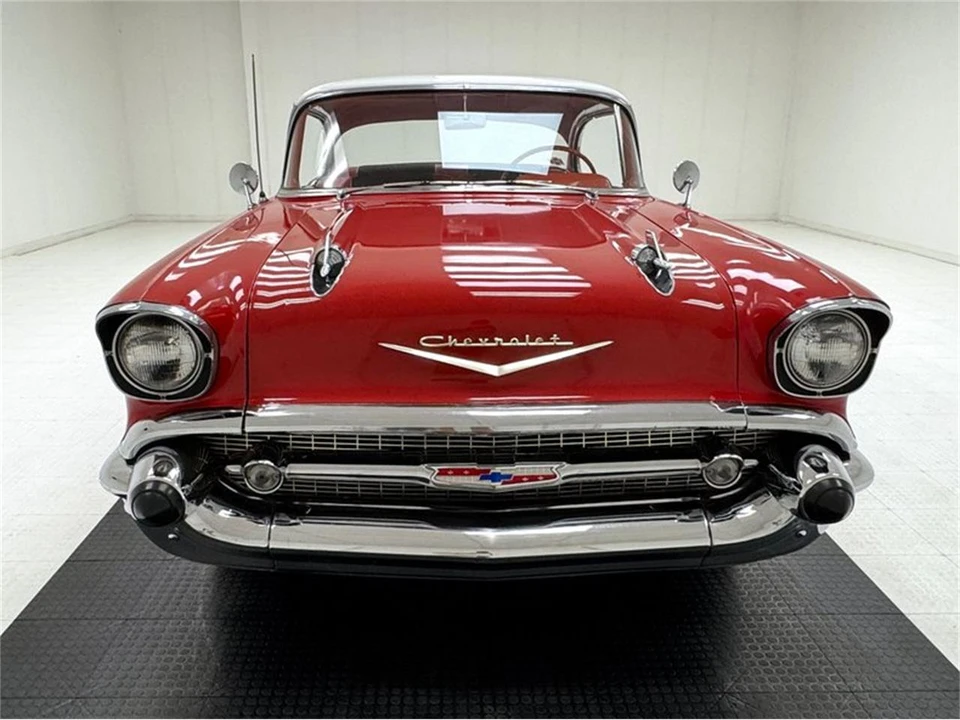 1957 Chevrolet Tri-Five Bel Air 2-Door Hardtop & Coupe - Image 8 of 31