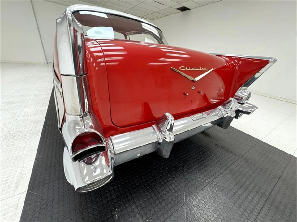 1957 Chevrolet Tri-Five Bel Air 2-Door Hardtop & Coupe - Image 23 of 31