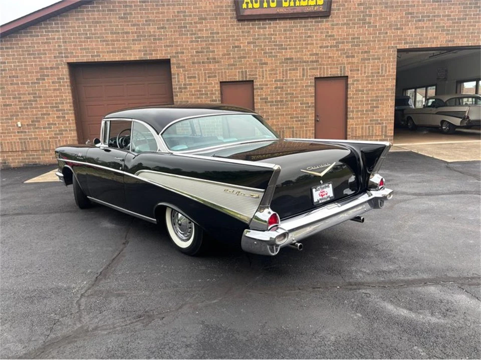 1957 Chevrolet Tri-Five Bel Air 2-Door Hardtop & Coupe - Image 9 of 31