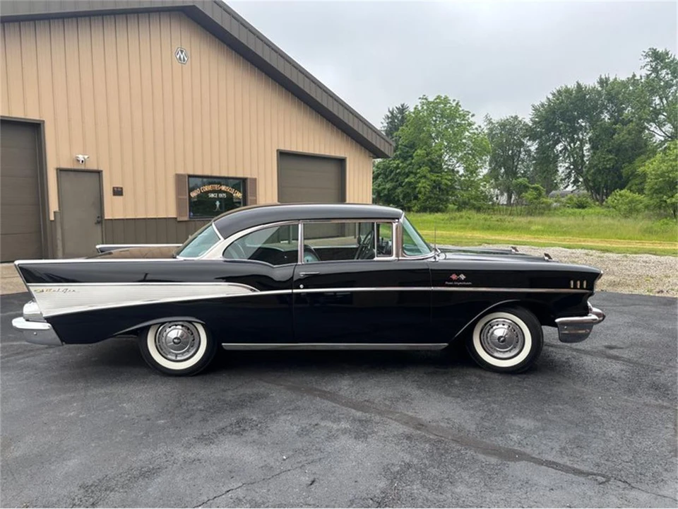 1957 Chevrolet Tri-Five Bel Air 2-Door Hardtop & Coupe - Image 14 of 31