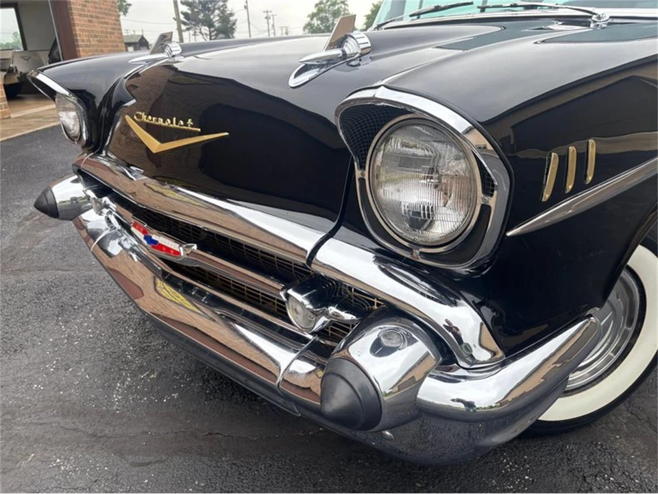 1957 Chevrolet Tri-Five Bel Air 2-Door Hardtop & Coupe - Image 2 of 31